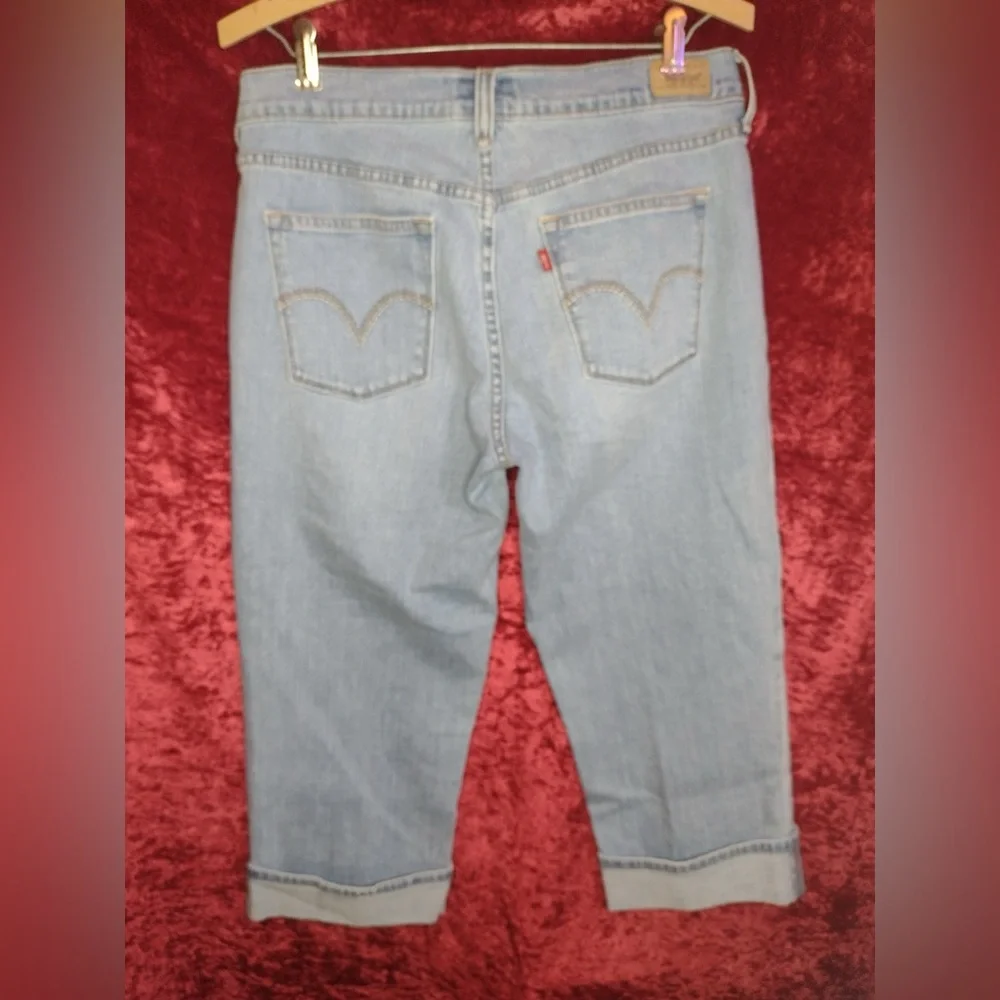 Levi's 515™ Capri Jeans Light Wash Denim Size 6 - Picture 5 of 9